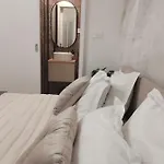 Luxury Near The Apartment