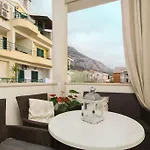 Apartment Luxury Near The