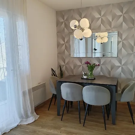 Luxury Near The * Макарска