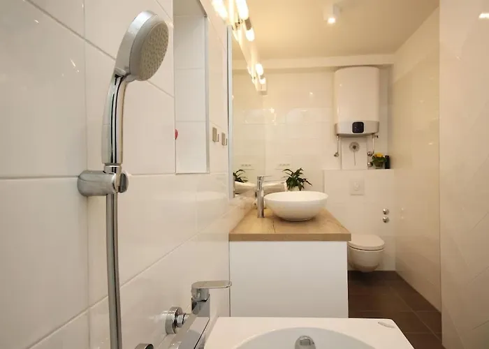 Luxury Near The Апартаменти *